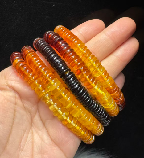 251016 - D15 漸變蜜蠟血珀橡筋圈（小）(11月中到貨）