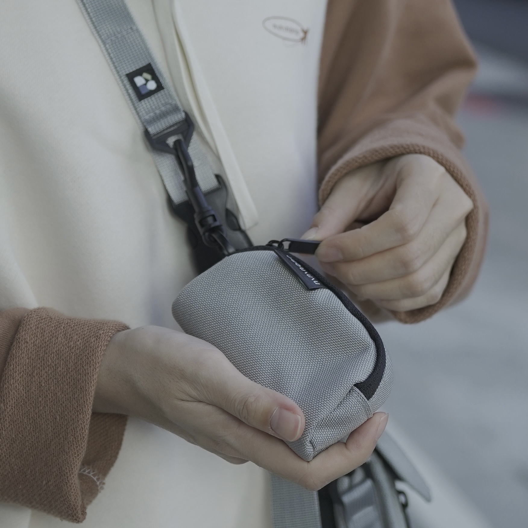 外掛迷你包(共2色可選)