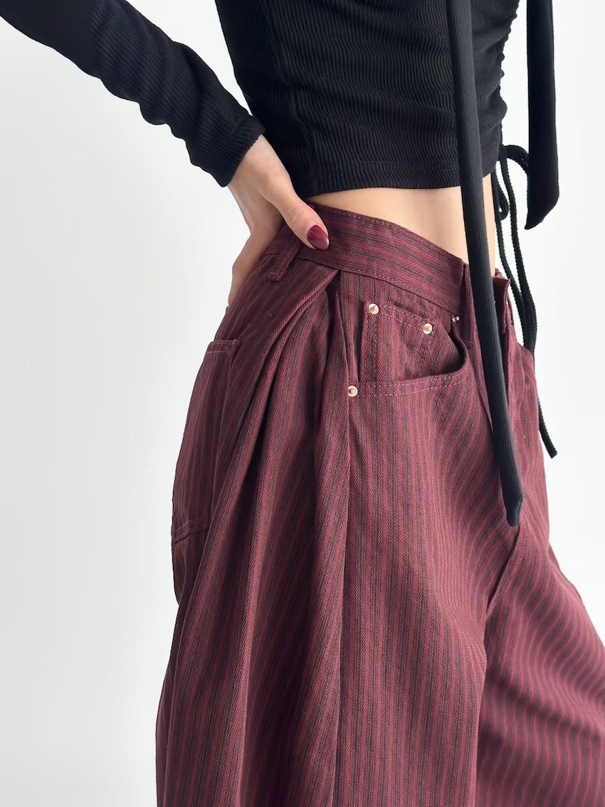autumn-toned striped wide-leg trousersin WINE