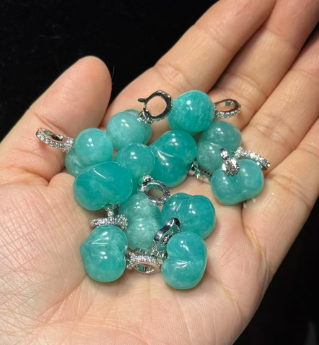 251016 - D41 天河石屁桃S925懶人扣吊咀 送 鈦鋼鏈  (11月中到貨）