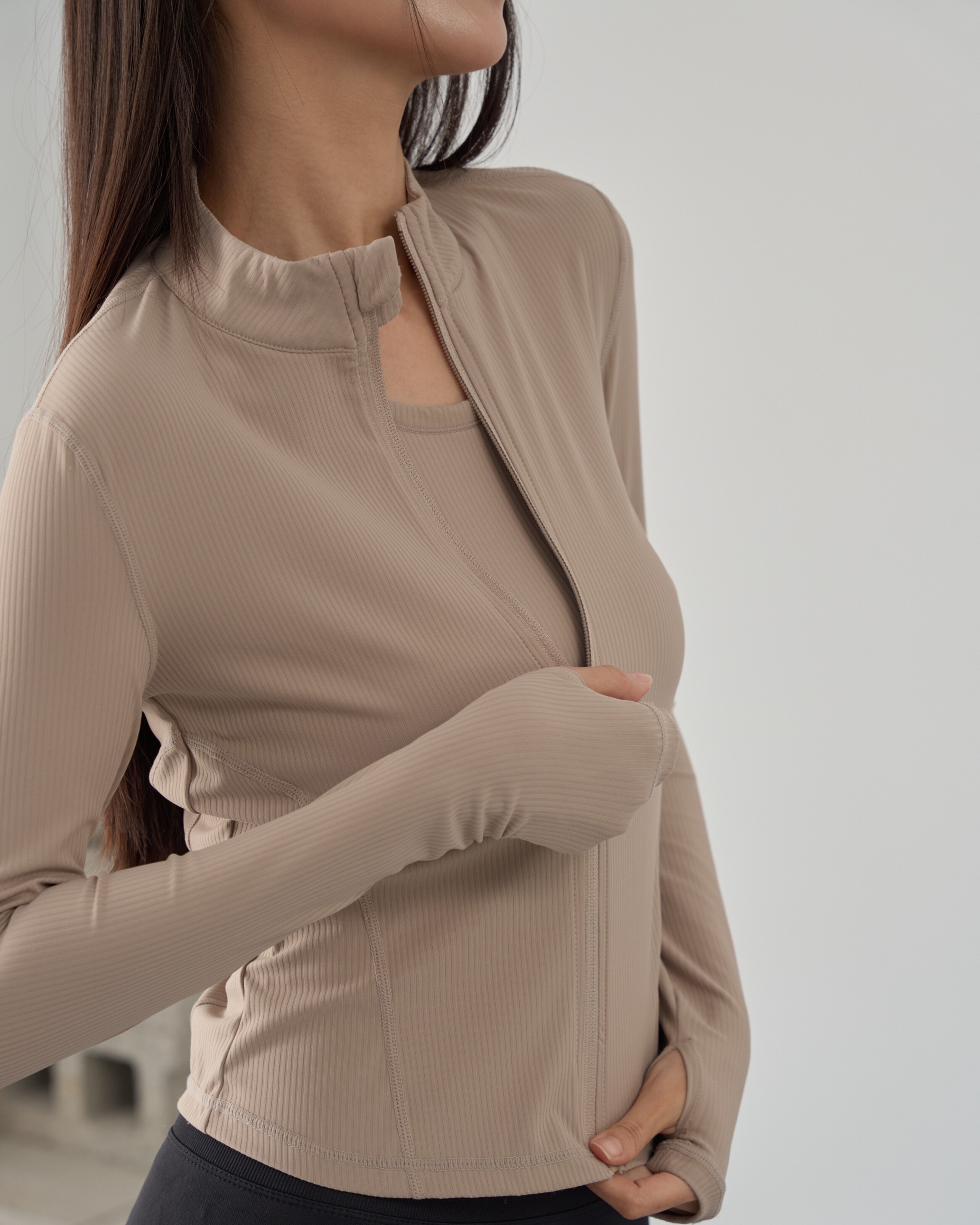 Stride立領羅紋拉鍊外套-卡其色