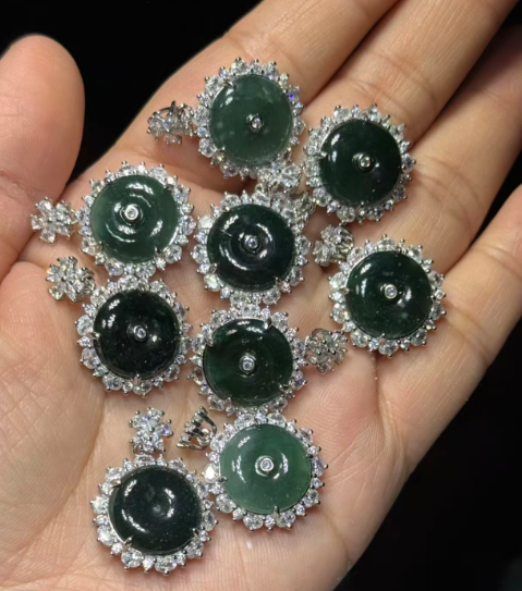 251016 - D55 A貨翡翠平安扣太陽花包邊吊咀（大）(11月中到貨）