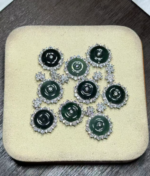 251016 - D55 A貨翡翠平安扣太陽花包邊吊咀（大）(11月中到貨）