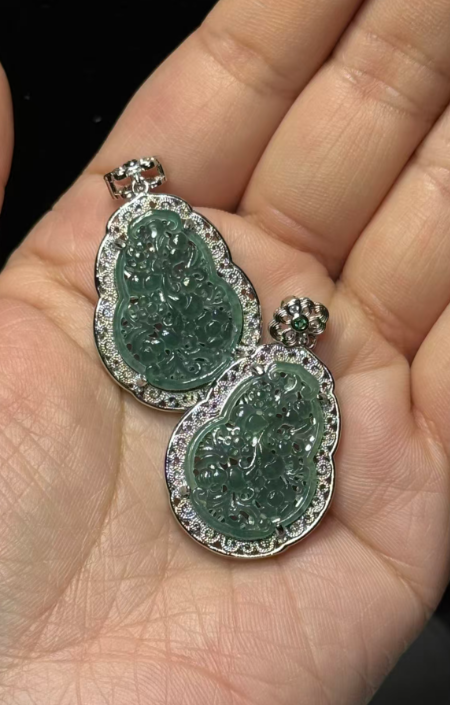 251016 - D65 A貨翡翠葫蘆鏤空雕花包邊吊咀(11月中到貨）