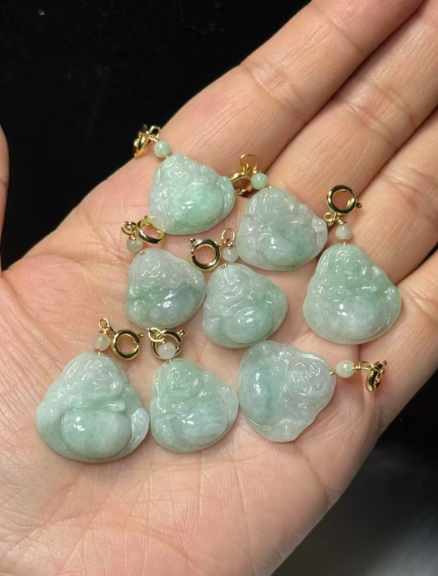 251016 - D70 A貨翡翠佛公懶人扣吊咀 (11月中到貨）