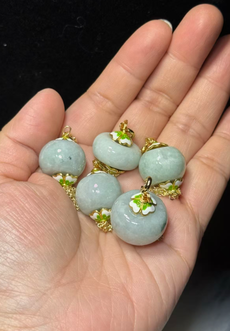 251016 - D85 A貨翡翠燈籠懶人扣吊咀(11月中到貨）