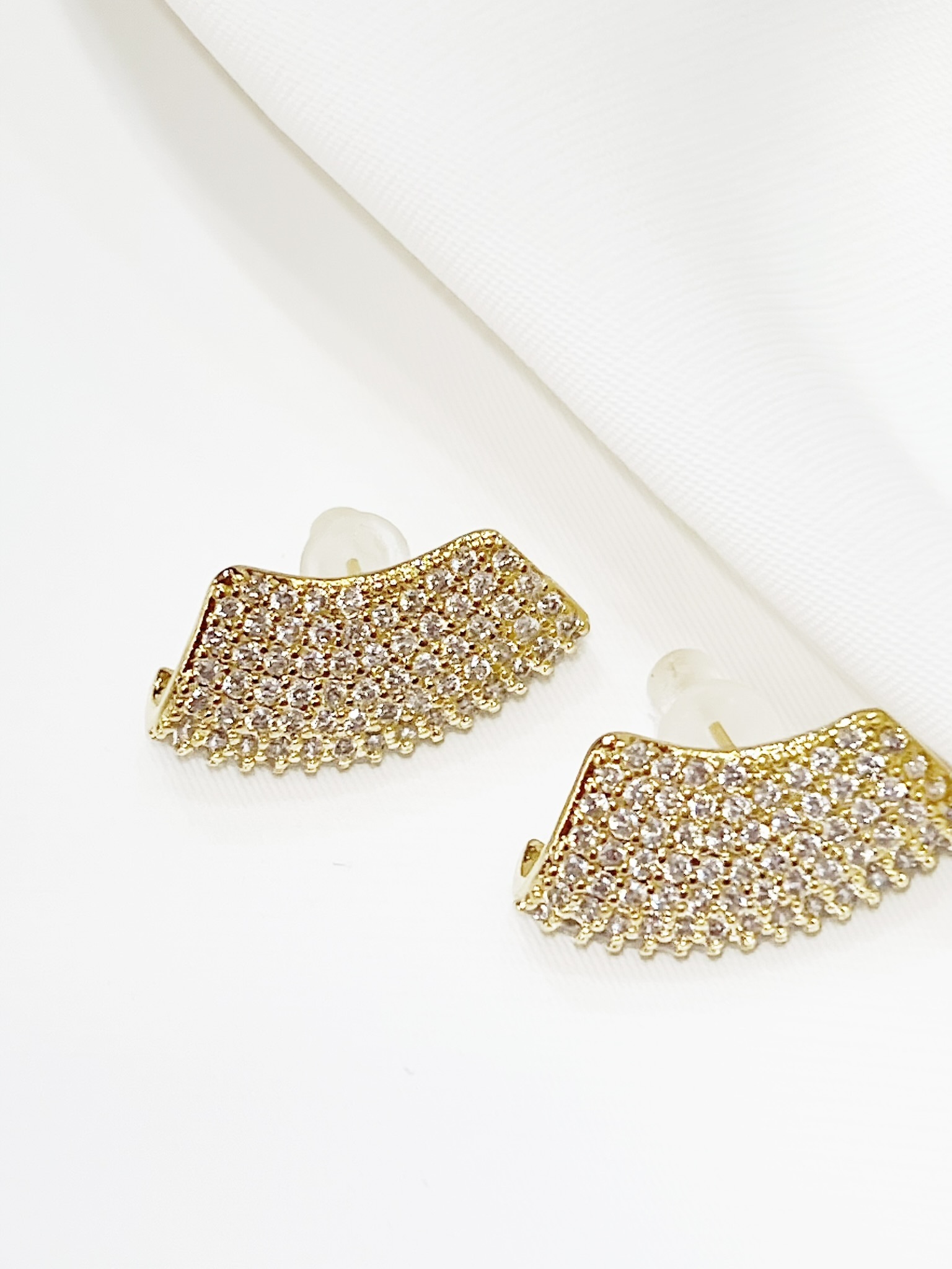 (華麗必備!)滿鑽貼耳耳環