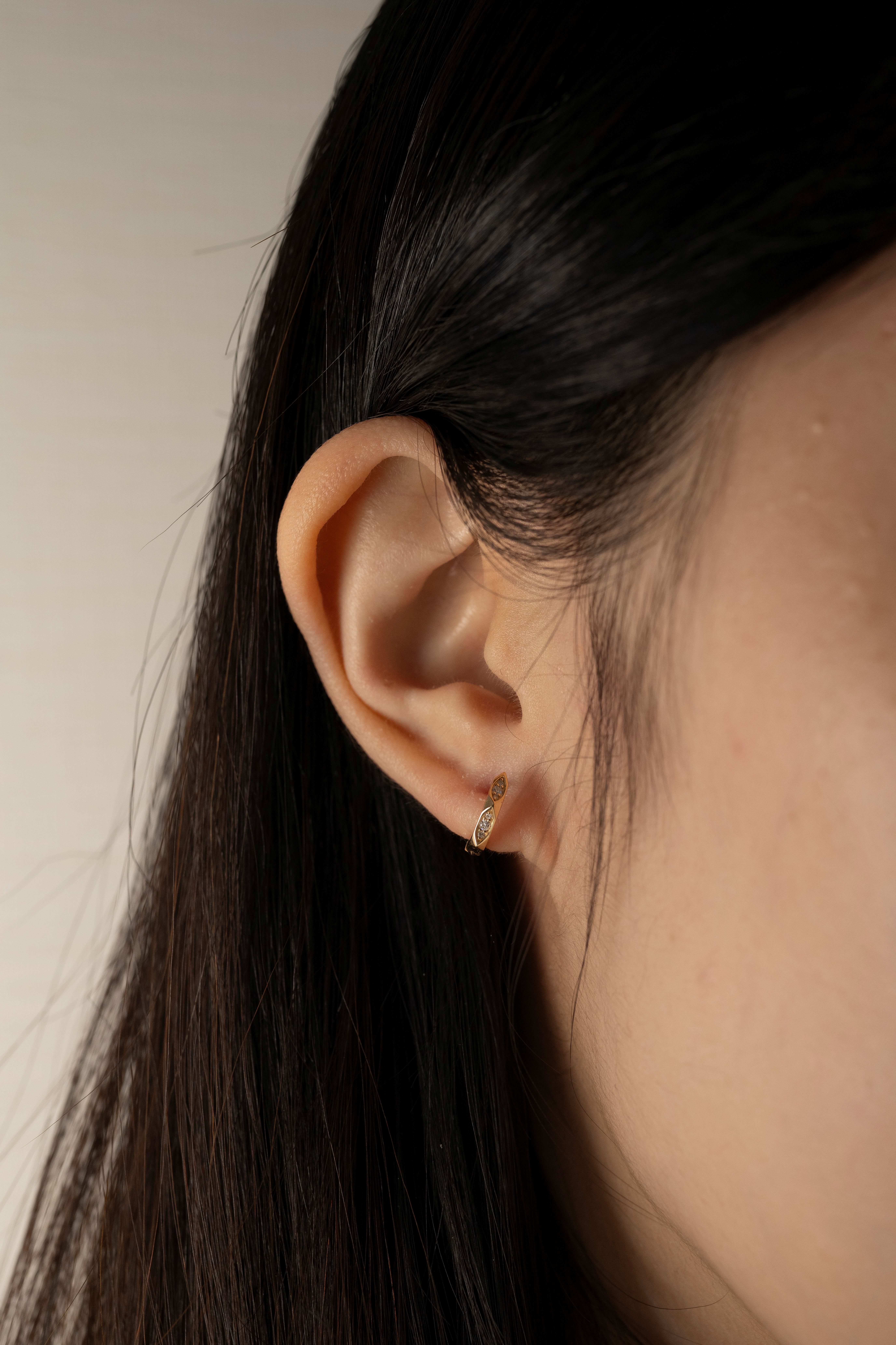 18K Ember Diamond Earring