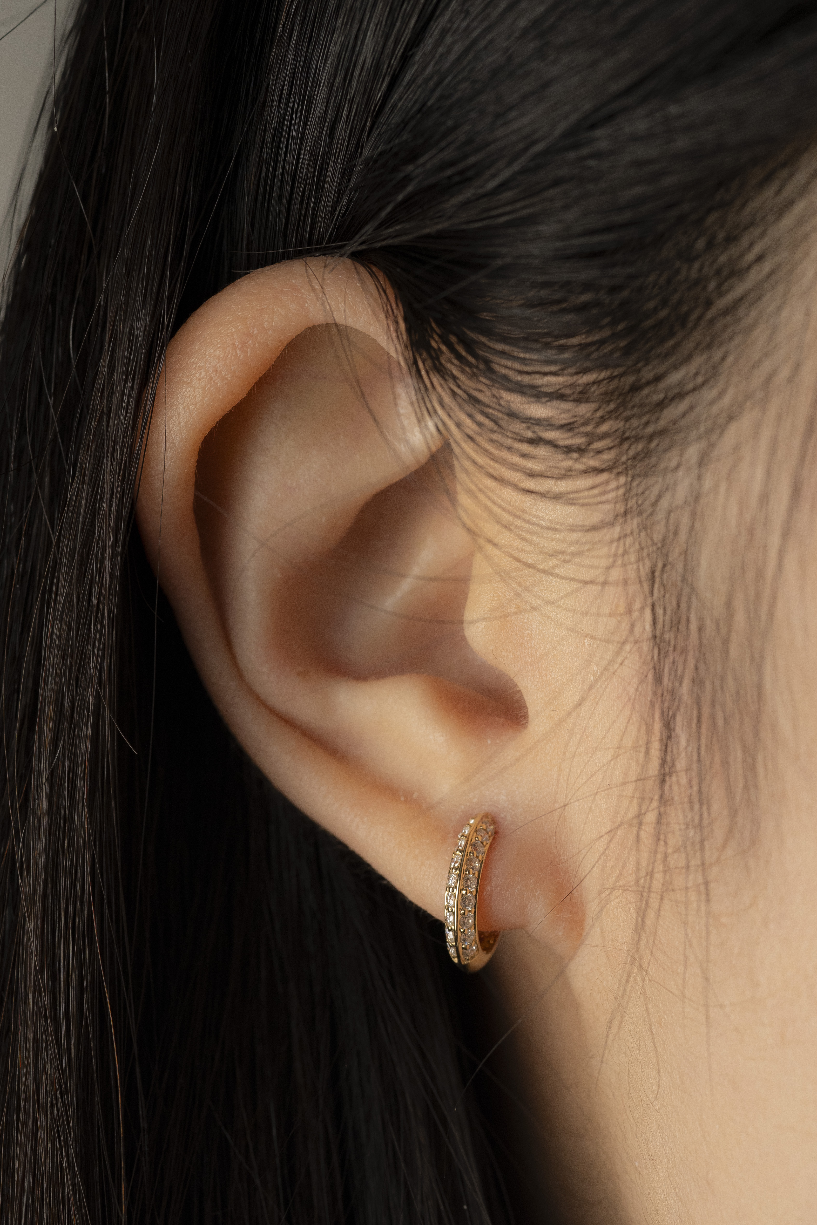 18K Diamond Hoop Earring