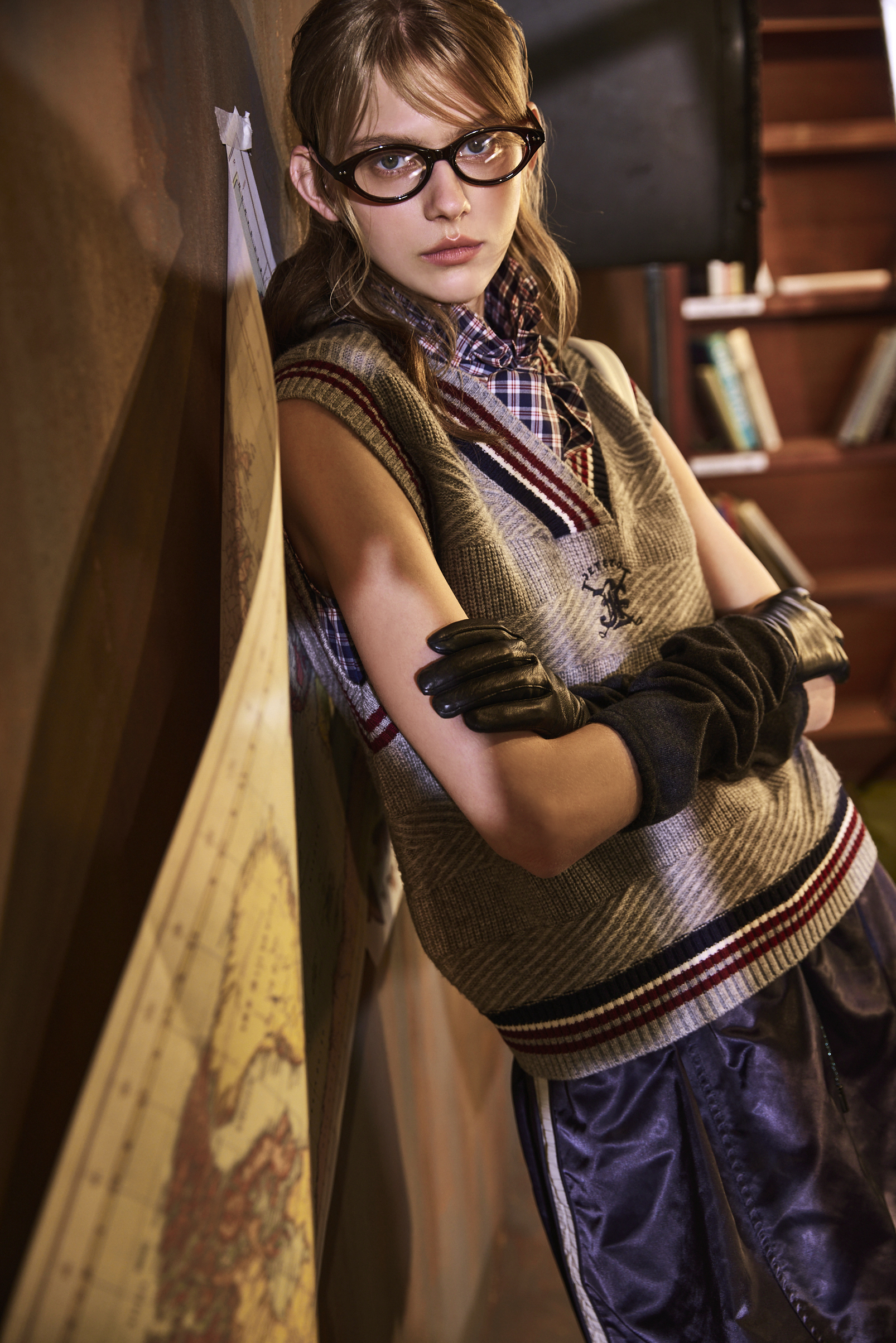 BE15203Y1 英倫學院撞色羅紋條紋馬甲背心 (2色)