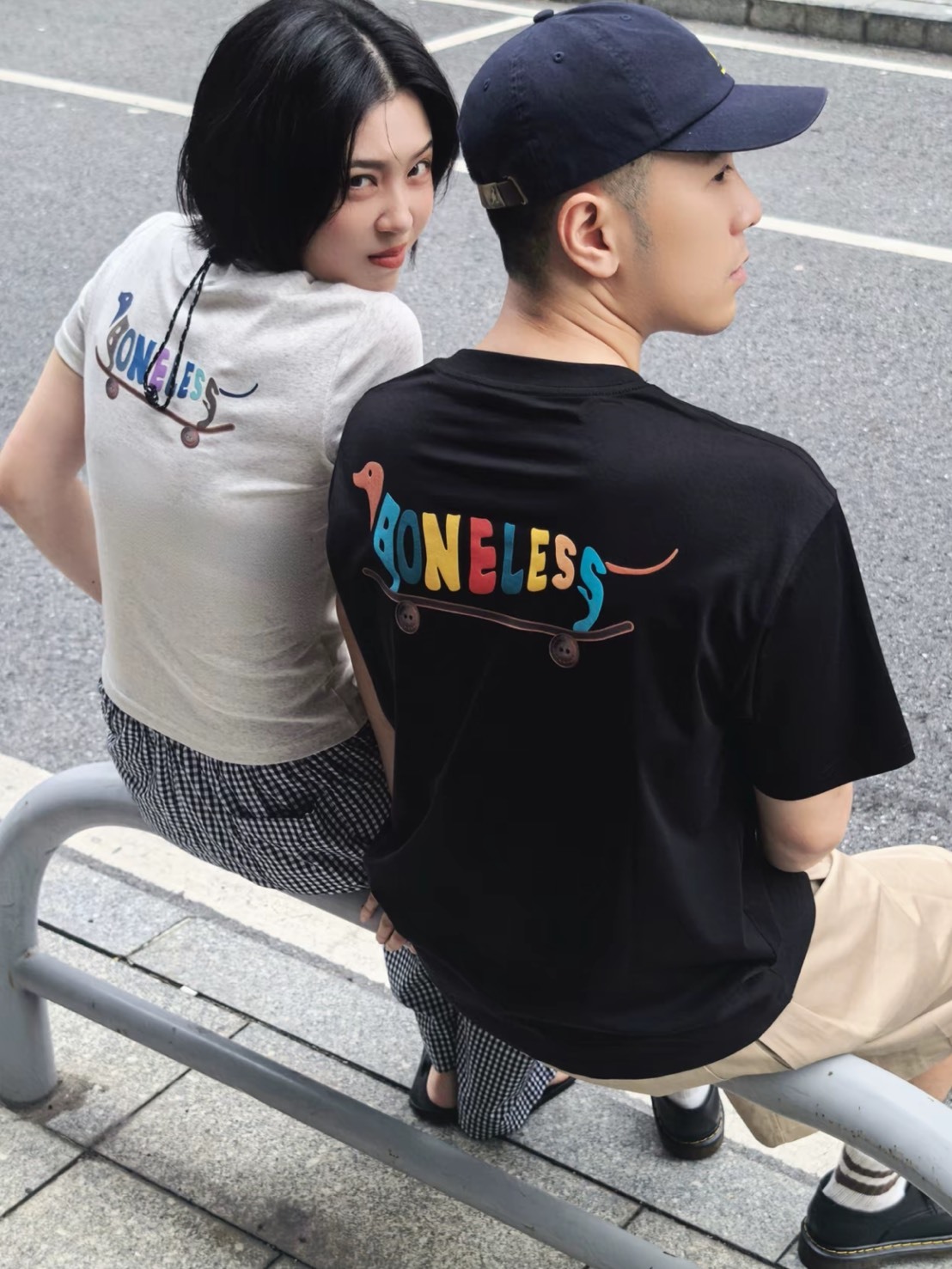 BONELESS 滑板 臘腸狗 圓領 短袖T