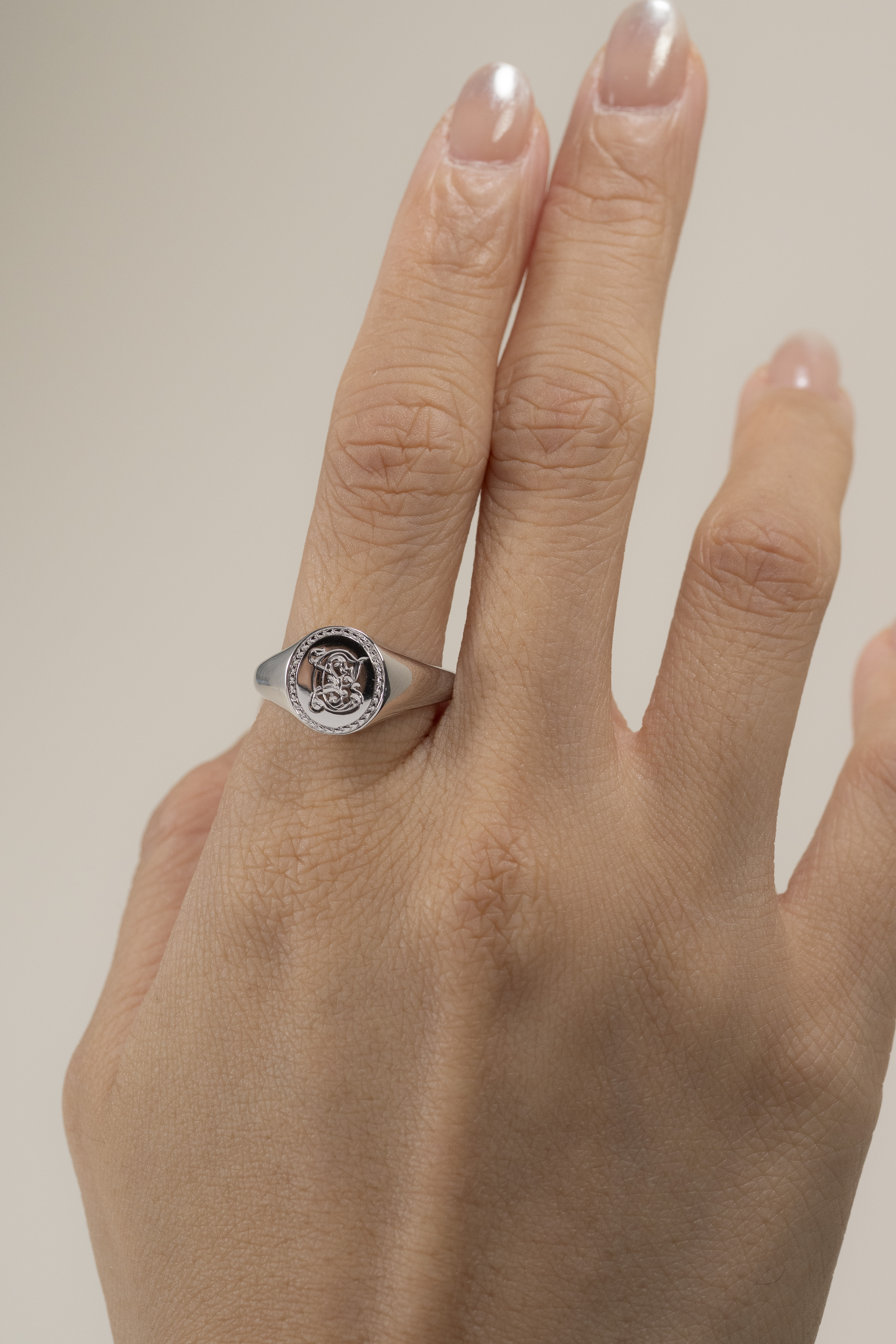 18K Floral Signature Ring