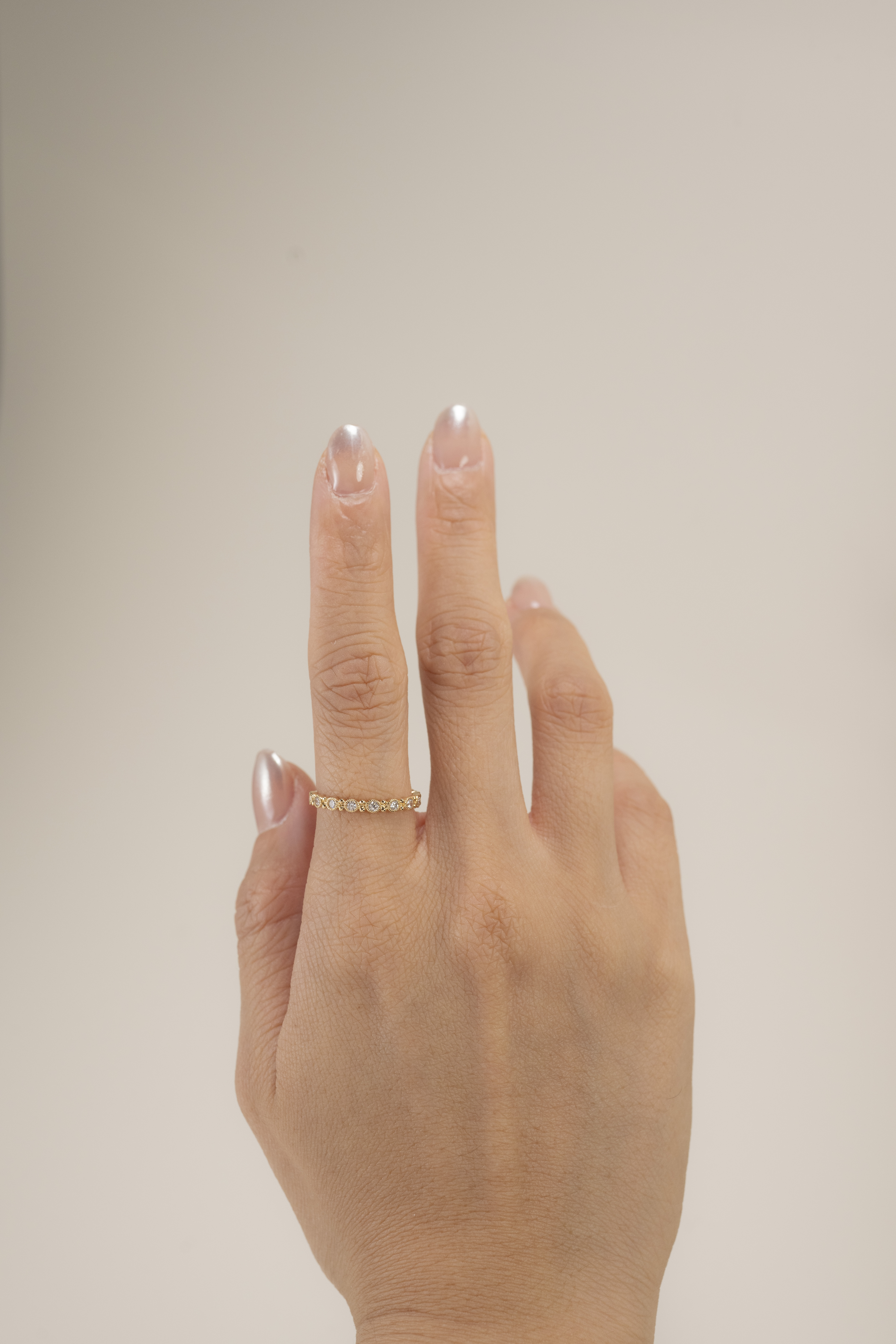 18K Dot Diamond Ring