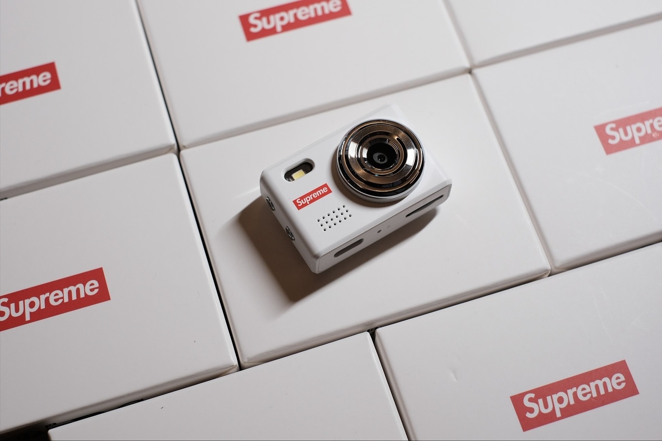 2025AW SUPREME Digital Camera Keychain 相機 鑰匙圈 可拍照 現貨