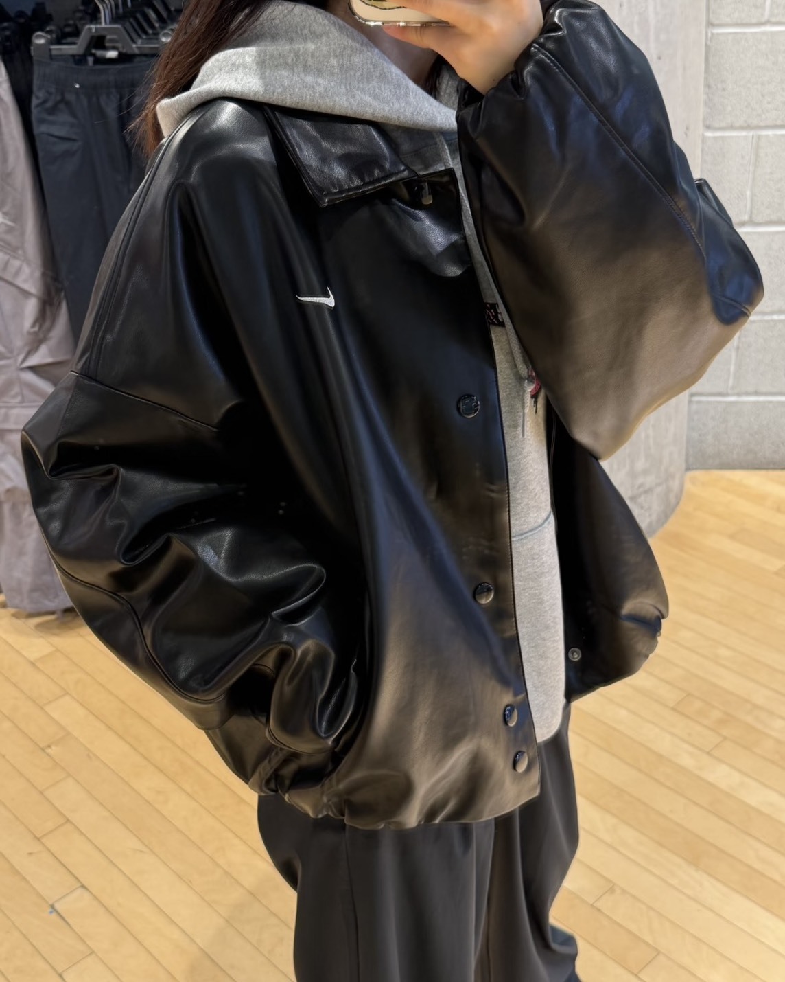 Nike 皮革 豹紋領 刺繡 小標 寬鬆 皮外套 黑