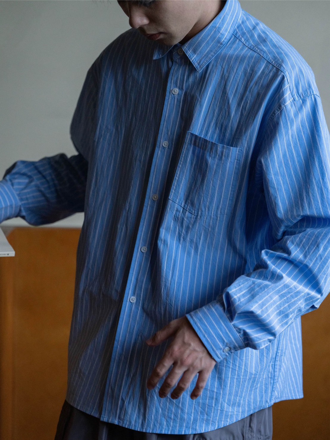 #預購 BTB 25AW 復古微皺 鬆弛寬鬆簡約通勤長袖襯衫 兩色