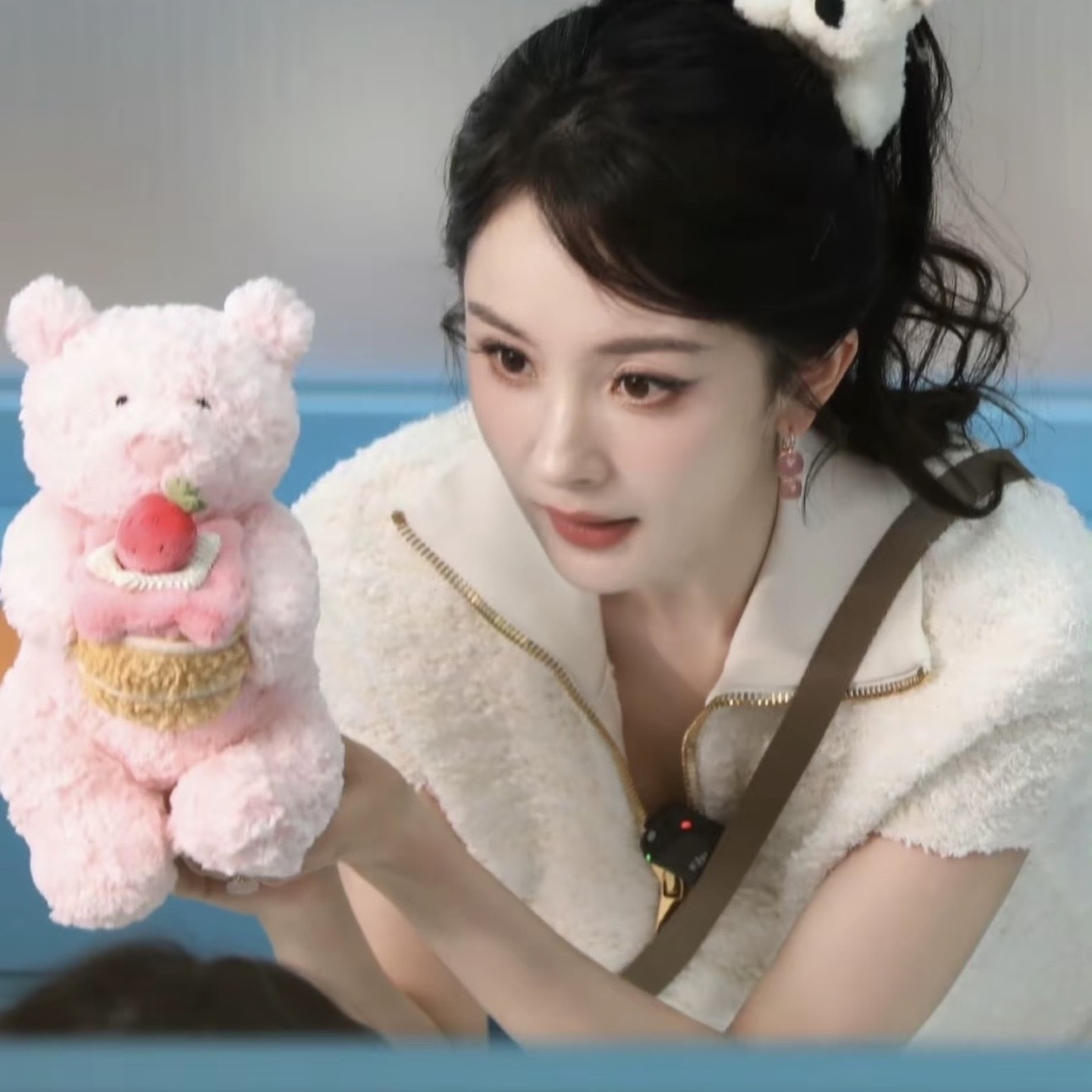 JELLYCAT 草莓蛋糕 巴塞羅熊 上海限定 玩偶 可愛 毛絨公仔 小號高