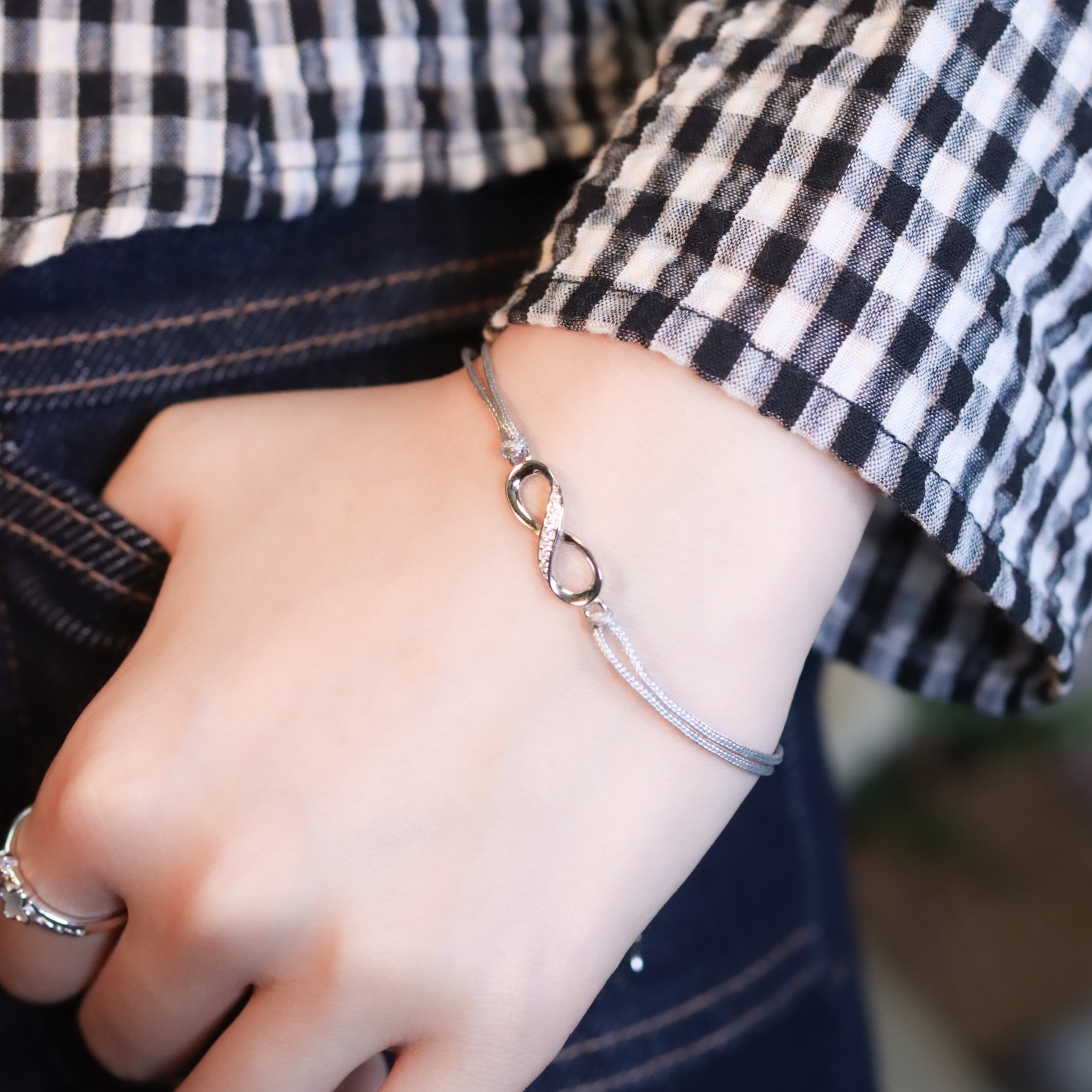 | 925純銀・厚鍍白金 | 永無止境手繩 | BR1412 |