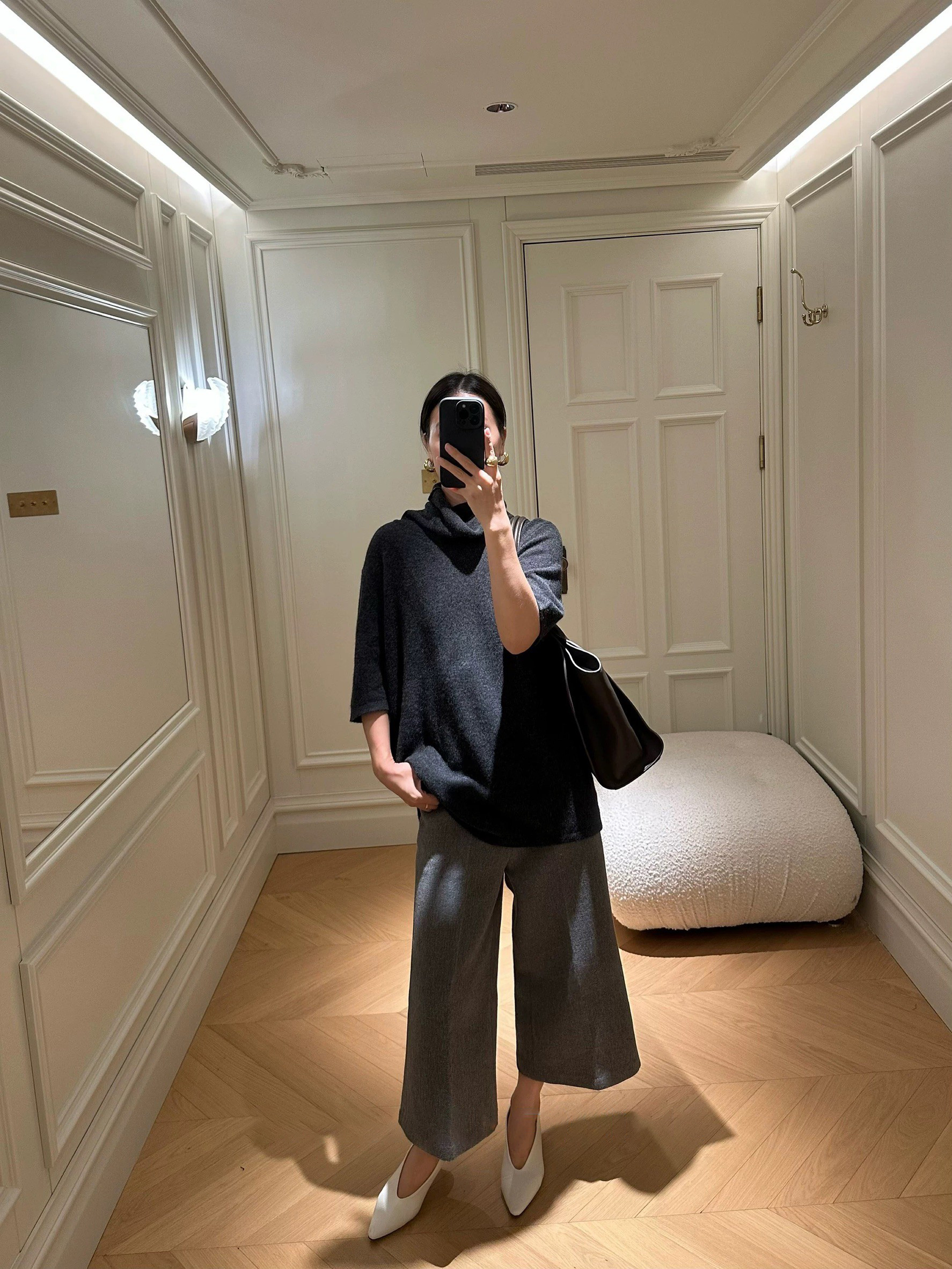 優雅氣息堆堆高領微透感針織上衣-F / 2色 (Elegant & Love)