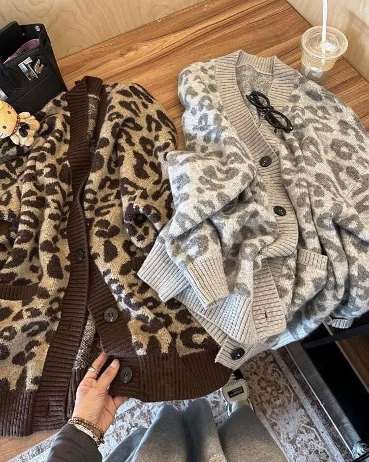 【時髦百搭的豹紋針織造型外套】（現貨）
