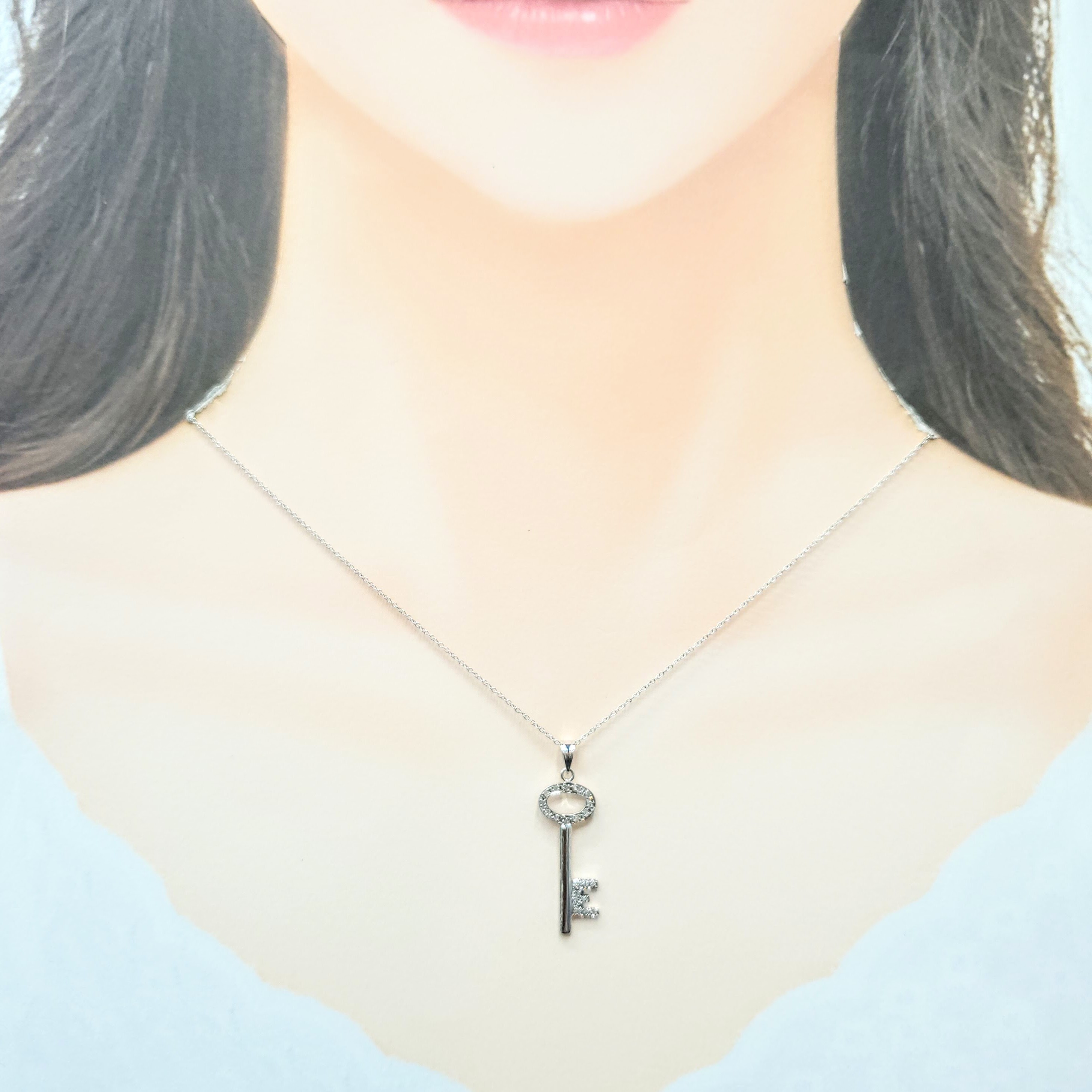 226 White Gold 0.05ct Diamond Pendant