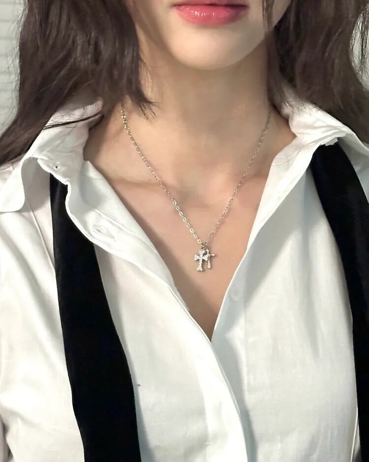 宋雨琦同款🪽 韓國 OFUSE cubic cross necklace 十字架水鑽項鍊