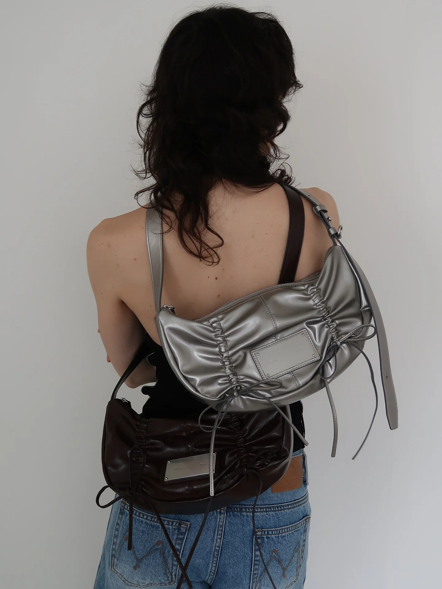 HALF SHIRRING RIBBON ROUND BAG