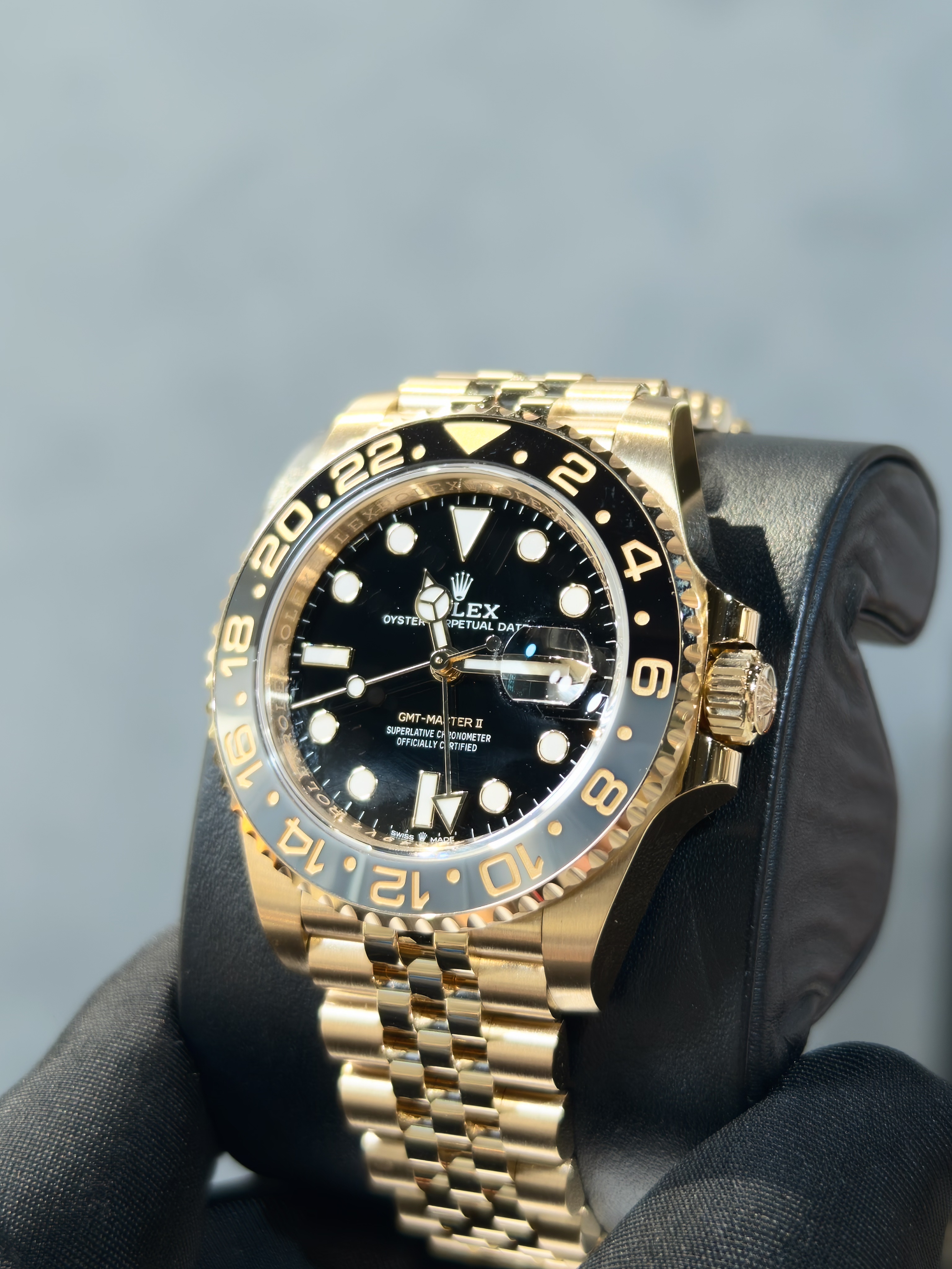 BRAND NEW ROLEX 126718 126718GRNR GMT-MASTER II BLACK DIAL YELLOW GOLD JUBILEE 40mm