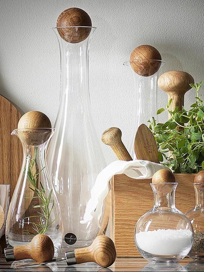 Sagaform-橡木瓶塞玻璃水瓶,另有椒鹽瓶/香料瓶/油醋瓶/醒酒器等同系列可搭配