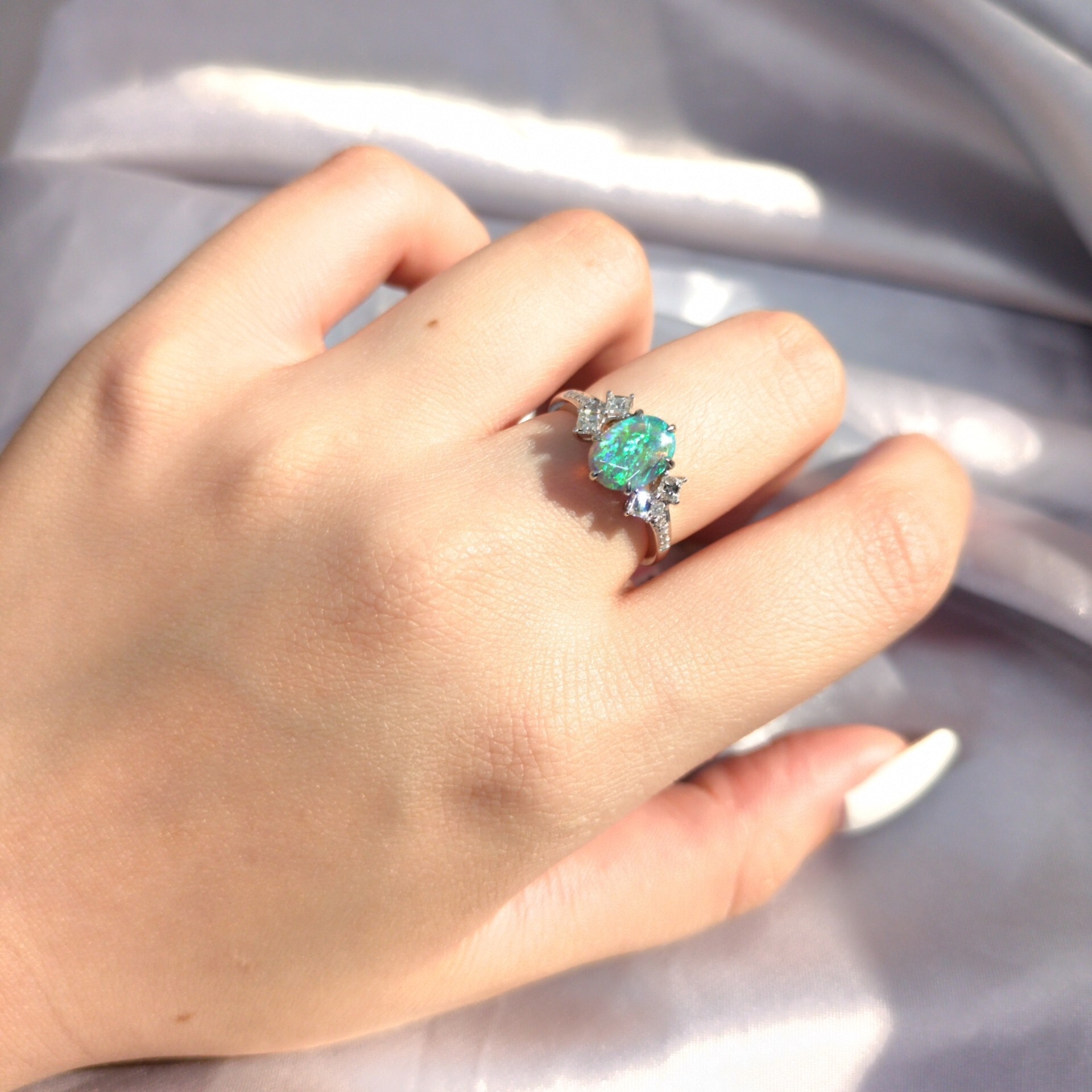 18K White Gold 0.67ct Opal and Diamond Ring