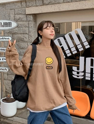 ᴴᴼᵀ ▸▸店長推薦◃◃ 秋冬新款/微笑後英文字大學t MANIFEST正韓🇰🇷