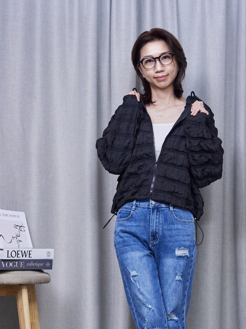 輕盈的材質也能穿出細節感與時髦度外搭