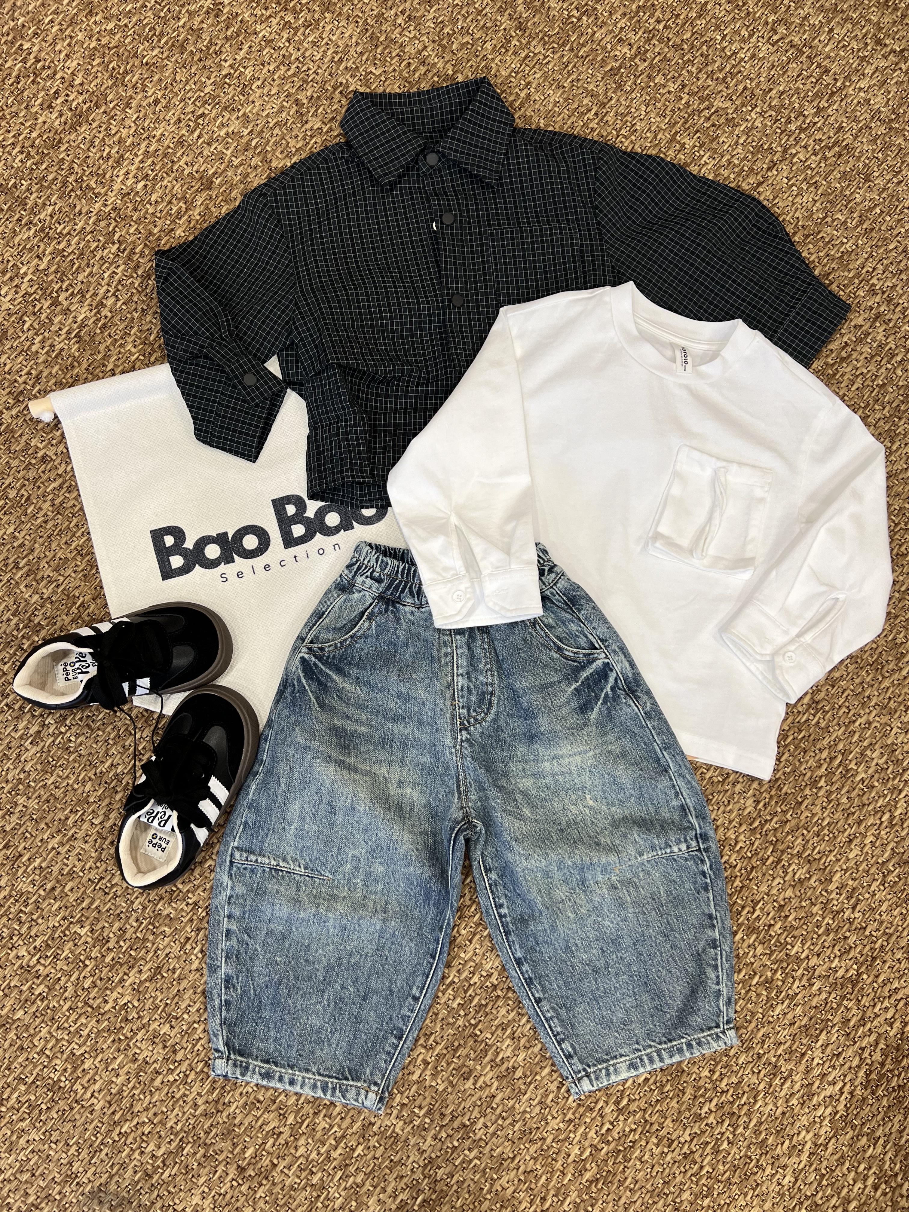 A02889口袋設計素白上衣