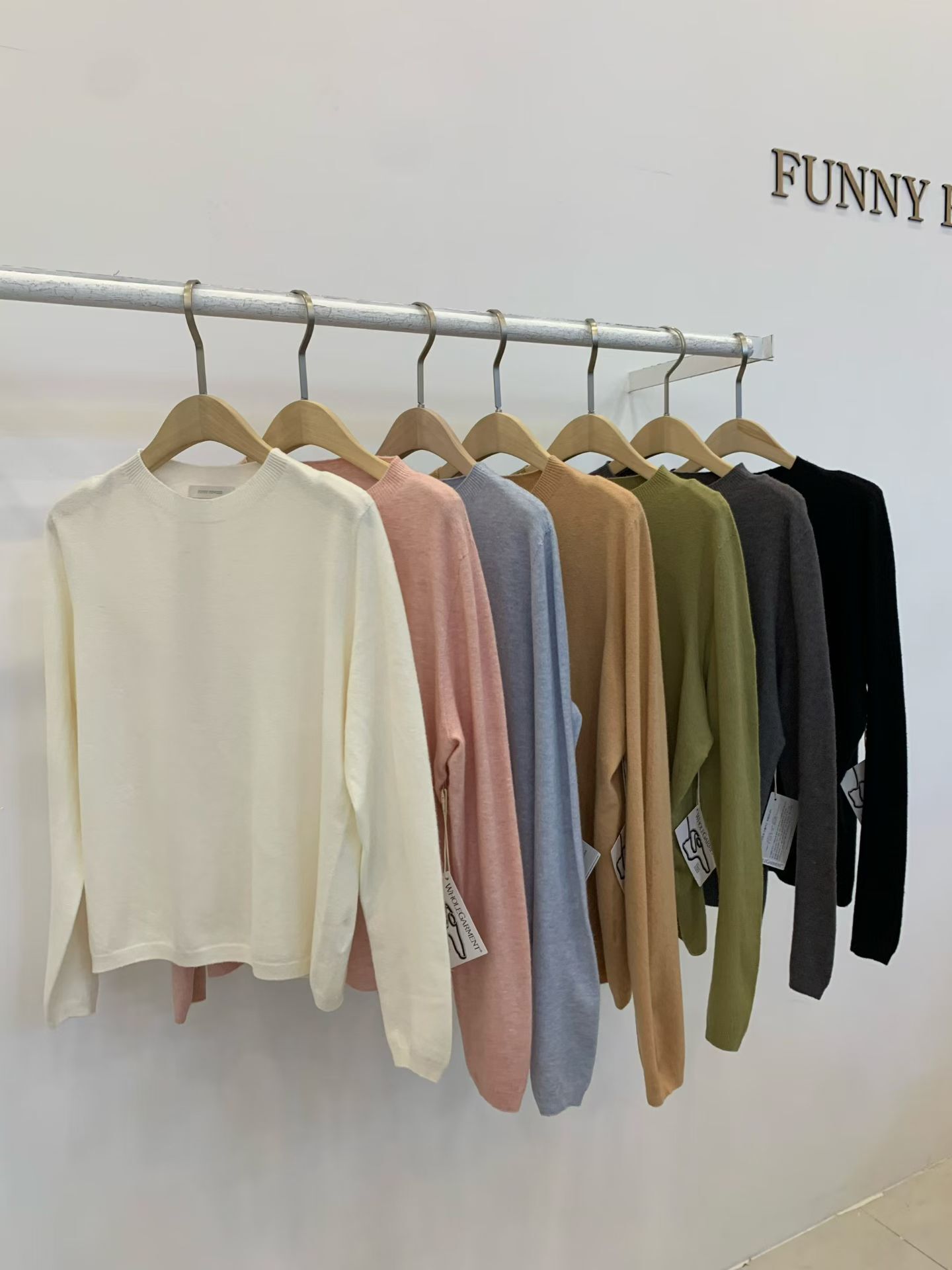 FP5105 一體成型圓領毛衣