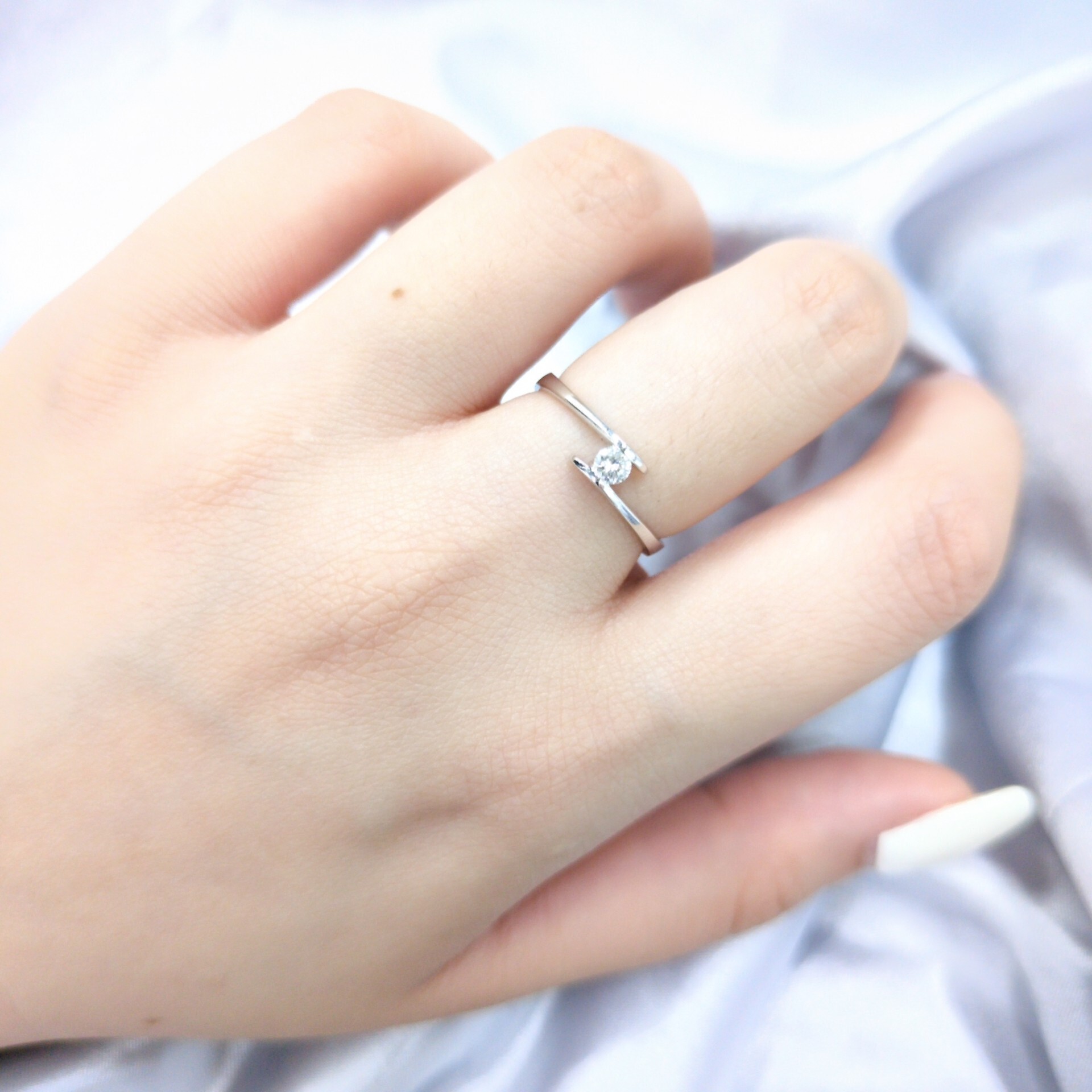 18K White Gold 0.11ct Diamond Ring