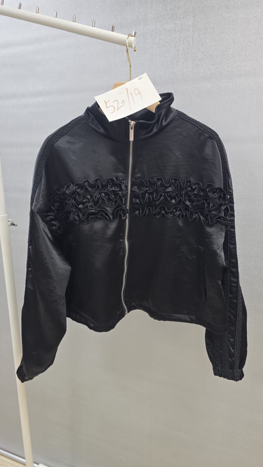 Cf1621   企領拉鏈外套   胸52  長19   共享優惠：購物滿3件每件減$20