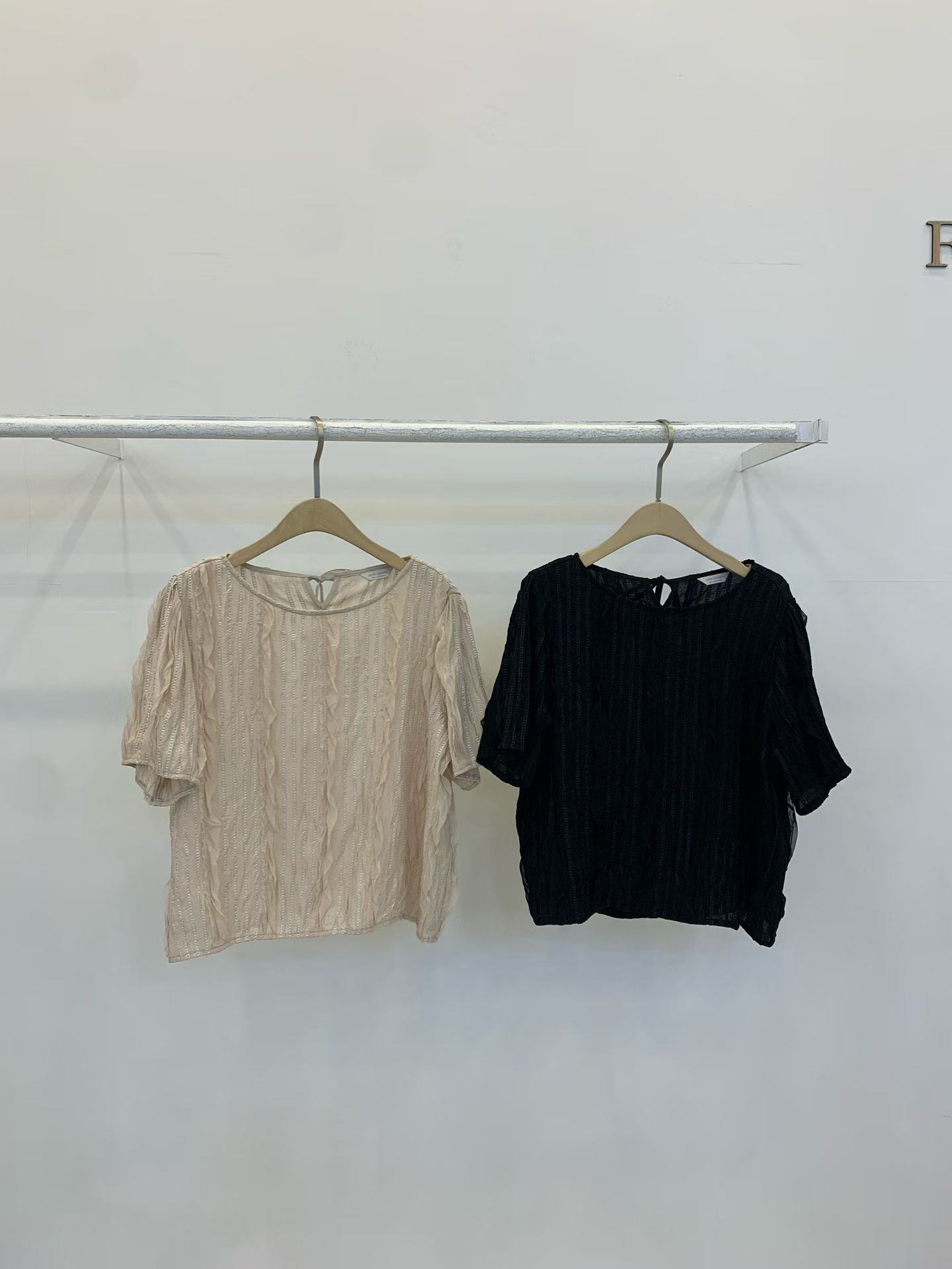 FP5112 波浪木耳暗紋上衣