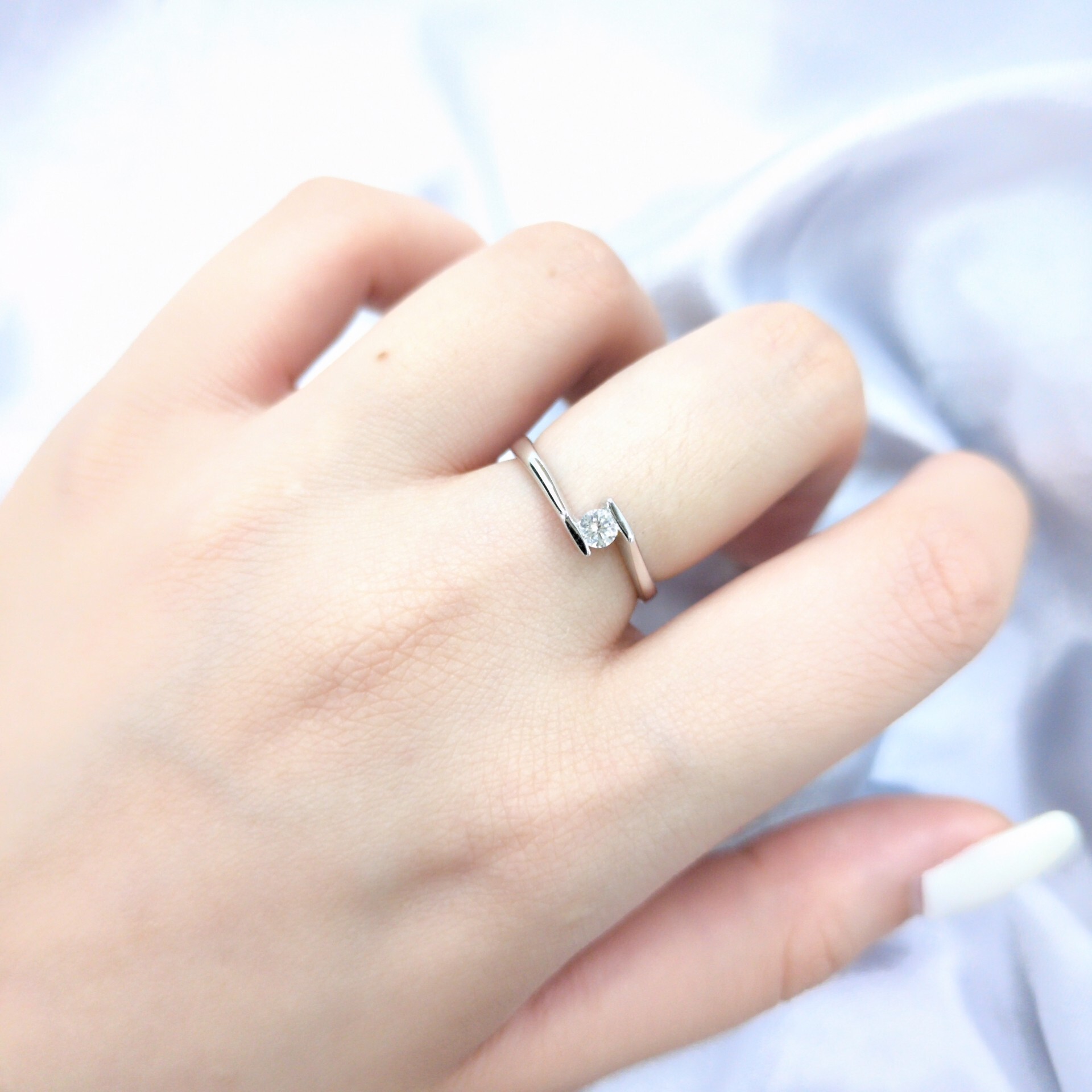 18K White Gold 0.11ct Diamond Ring