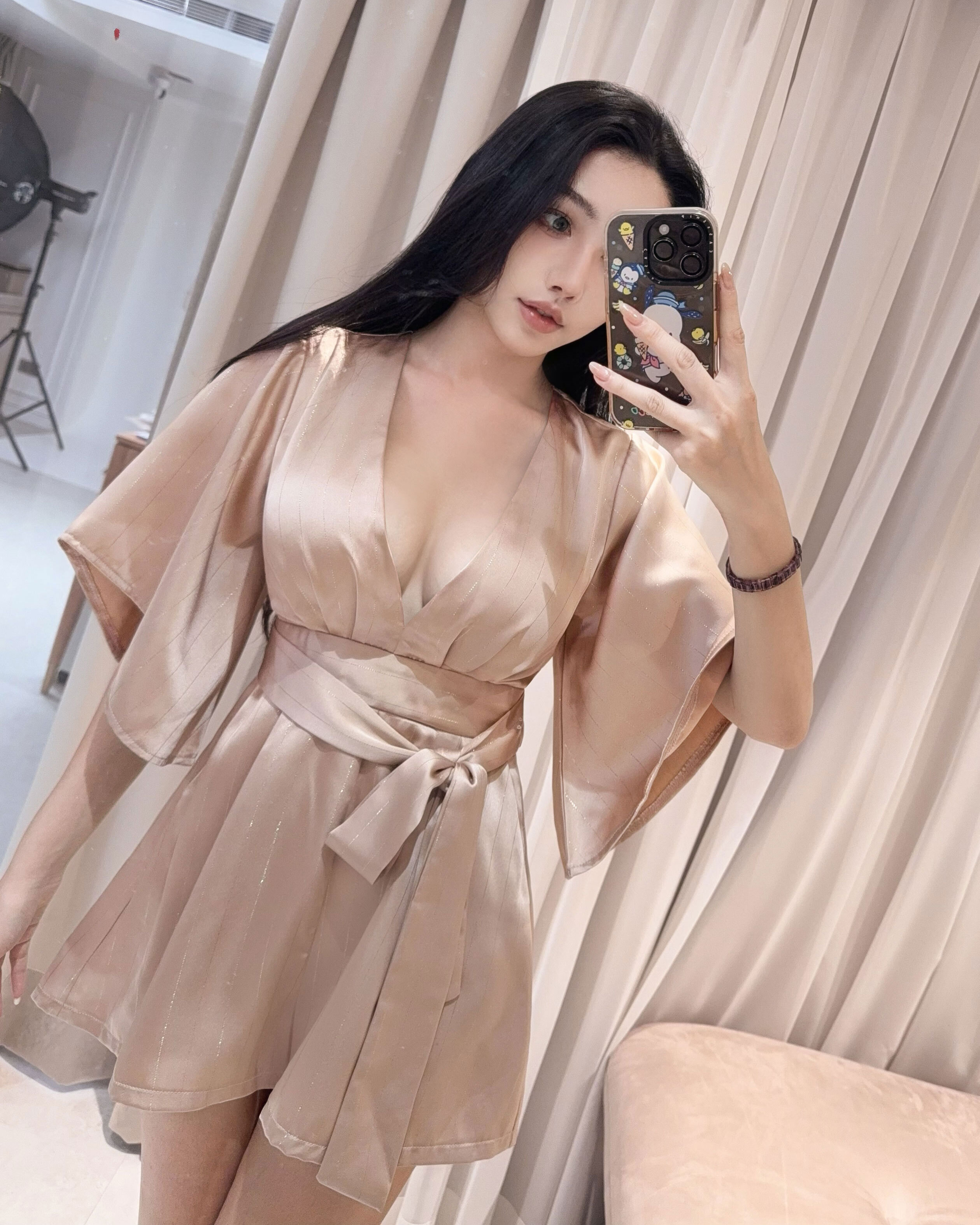 ⭒訂製-條紋緞面Ｖ領水袖連身褲裝