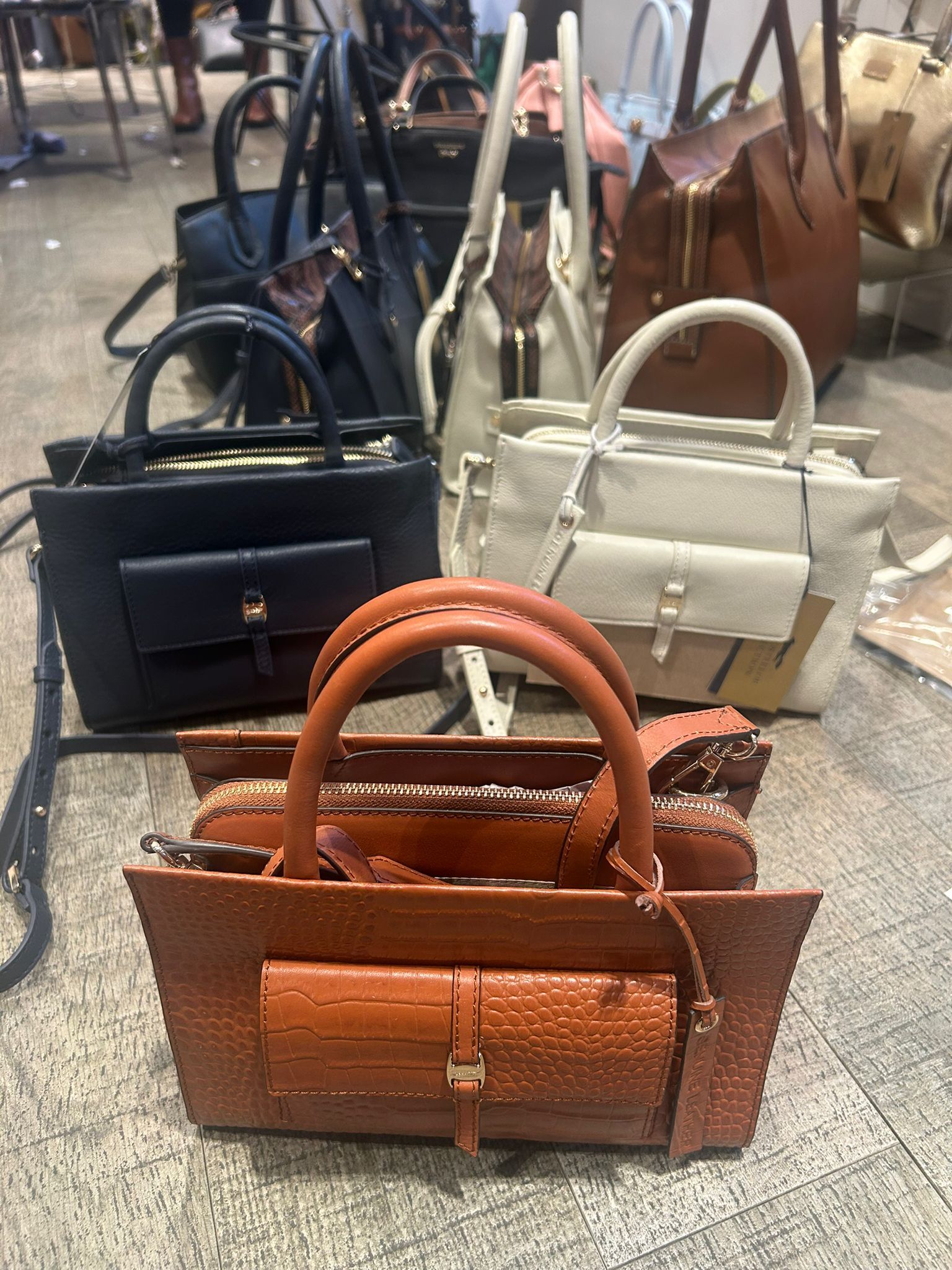 英國代購 (獨立訂單)-Paul costelloe GRACIE Multi Way Bags PC9166X