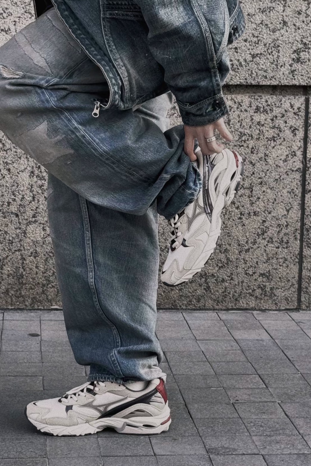 👟【零碼出清】Mizuno Wave Rider 10 “Yokai Summer Sand” 🏖️