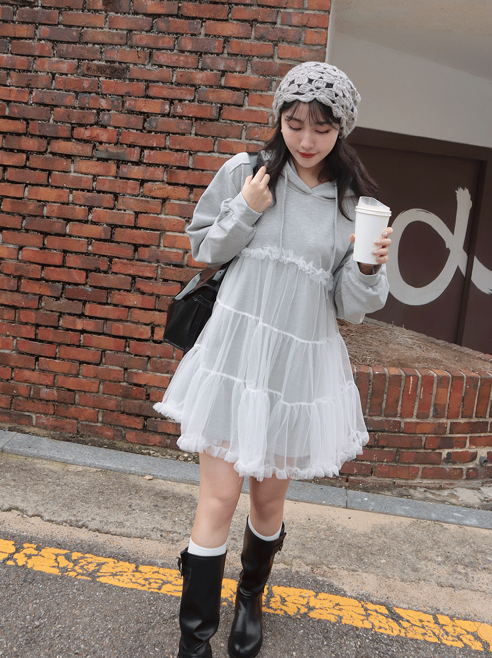 Oct5202 本期必買~ 法國娃娃蛋糕紗拼接高磅連帽短洋