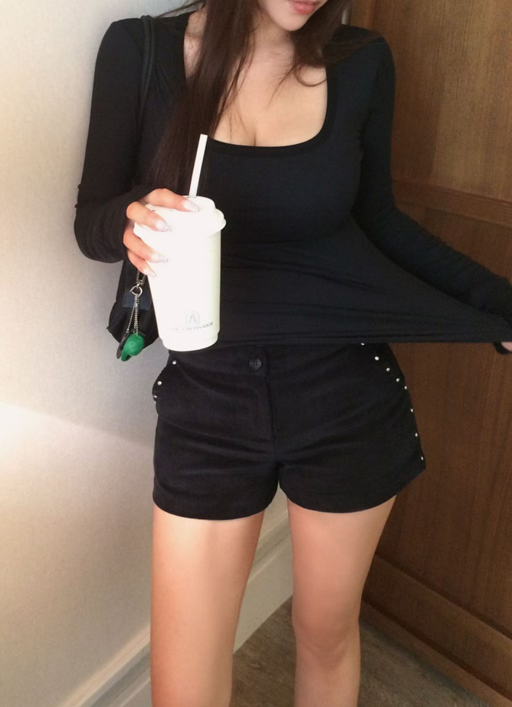 鉚釘燈心絨迷你短褲