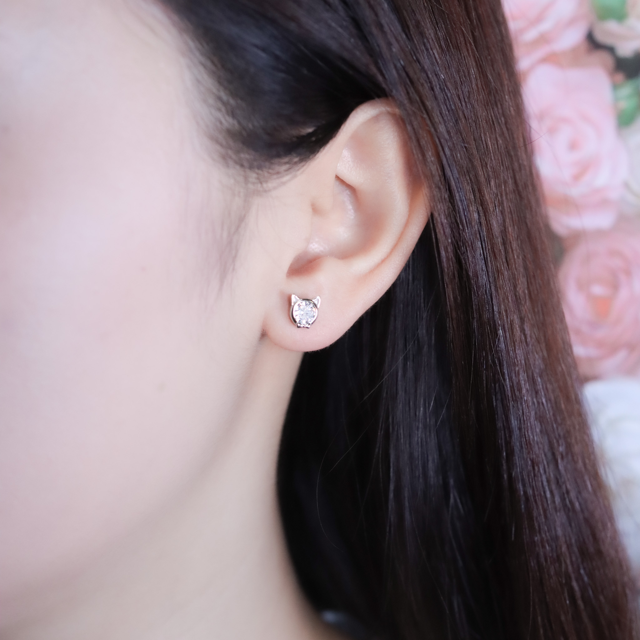 | 925純銀・厚鍍白金 | 喵趣小紳士耳環 | EA1053 |