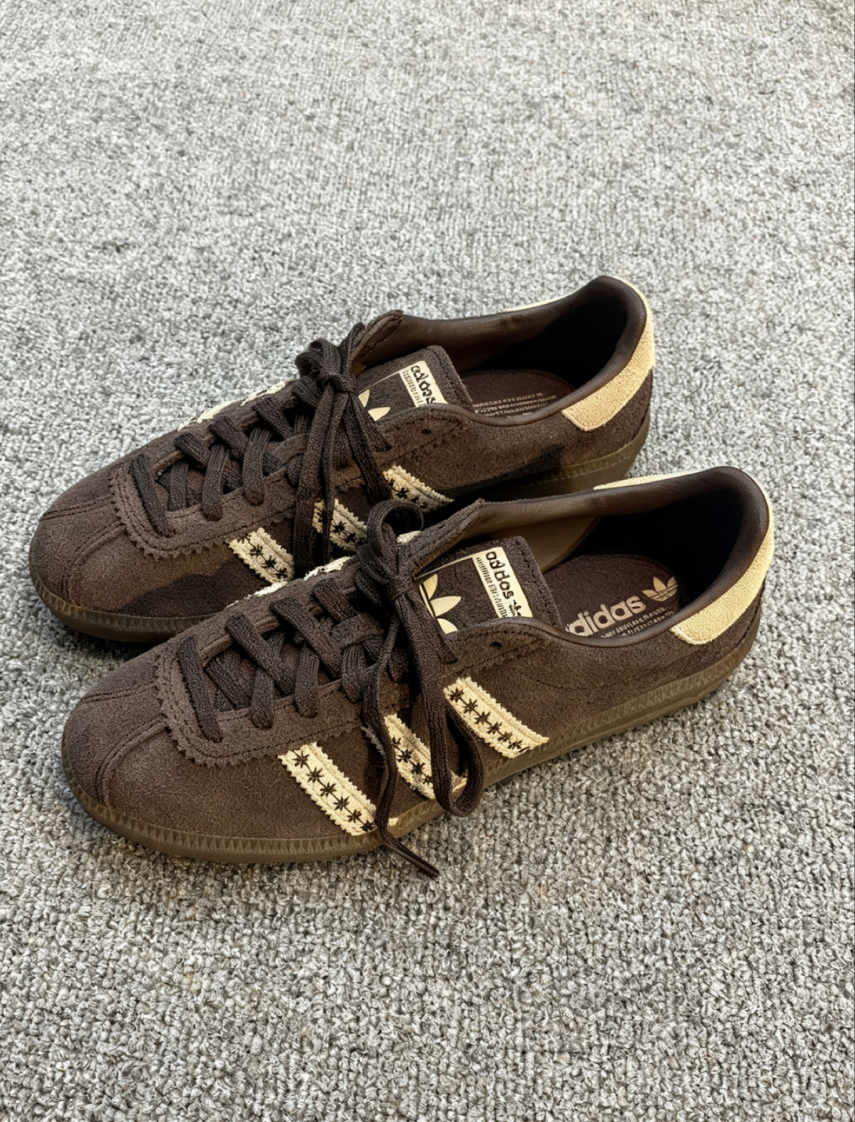 Adidas Originals Bermuda 摩卡棕焦糖 咖啡色 深棕色 奶油色 小星星 麂皮 焦糖底 復古 德訓鞋 薄底鞋 JS3971/預購