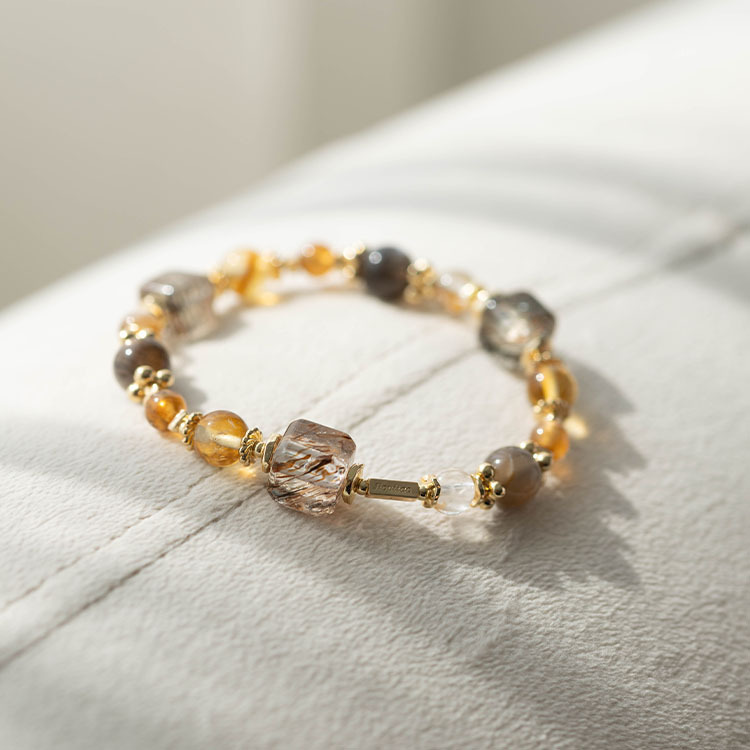 以為成熟：黑金超｜黑金骨幹太陽石｜黃銅礦膠花｜橙石榴｜金字塔黃水晶