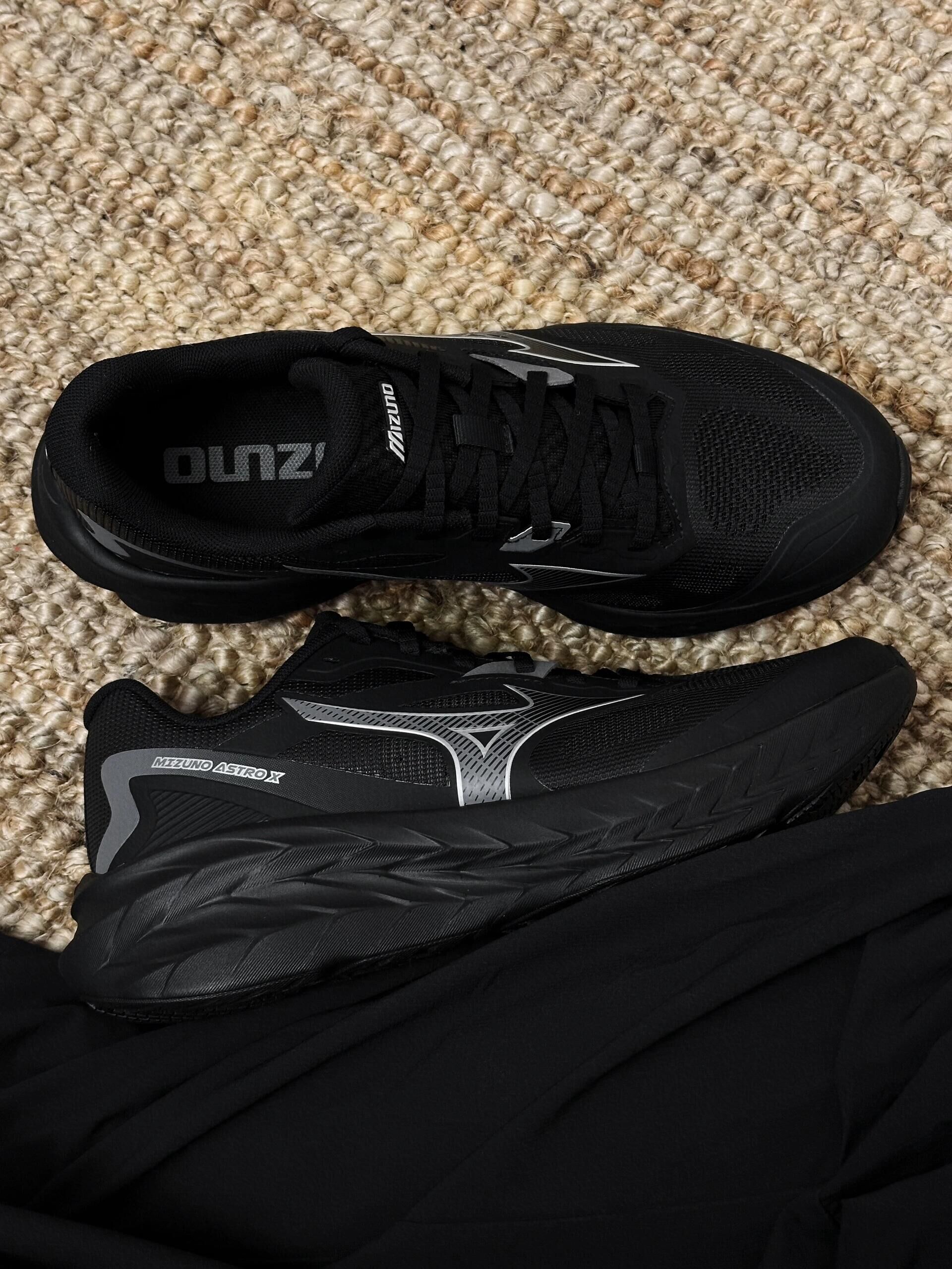 代購-<爆走神鞋>Mizuno ASTRO X 美津濃 機能 復古 厚底 增高 男女同款 黑魂