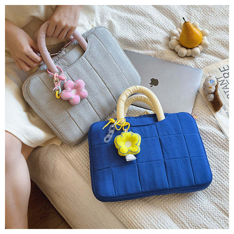 《10182》帶花花吊飾手提電腦包