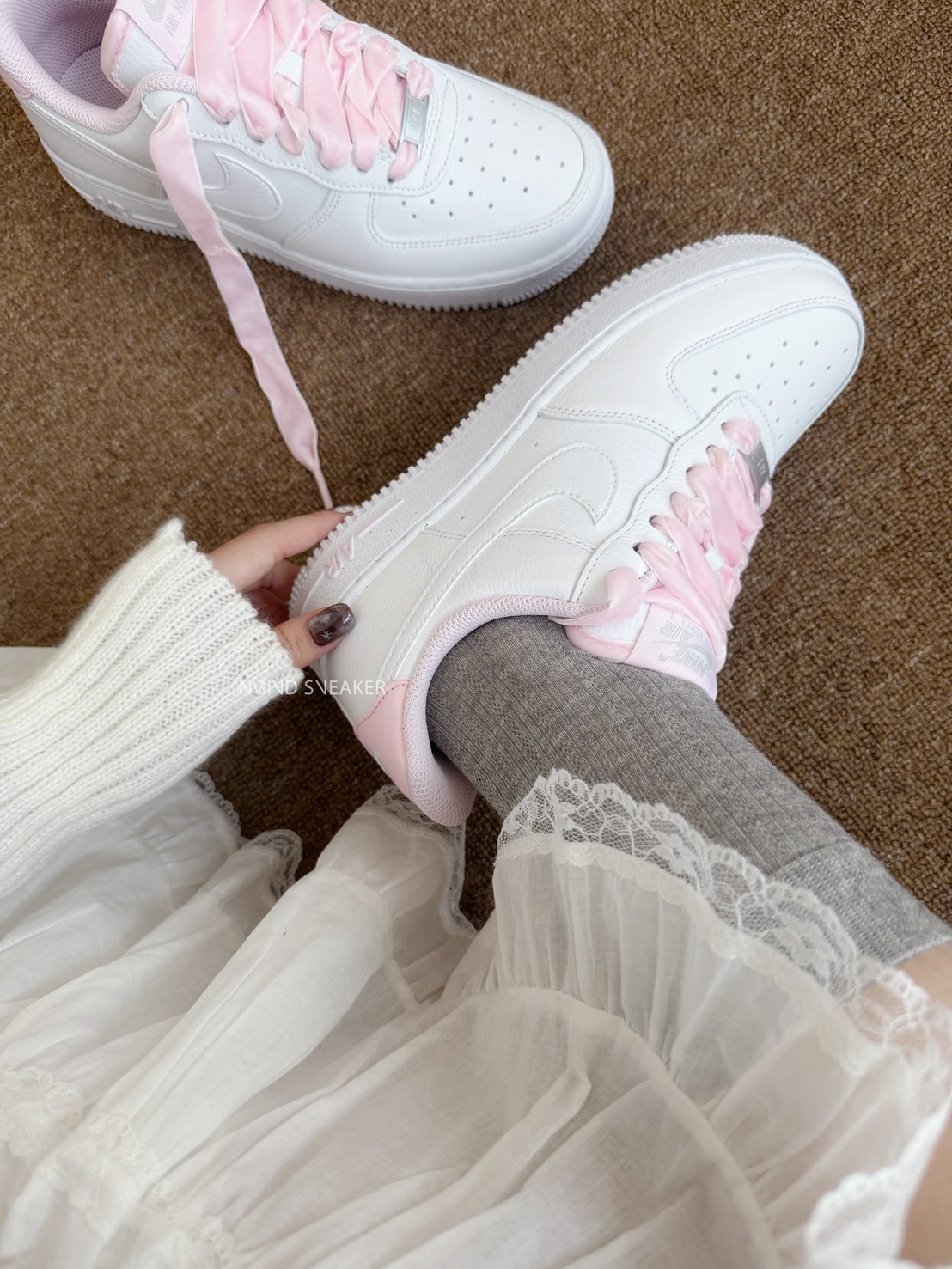 Nike Air Force 1 07 草莓奶霜