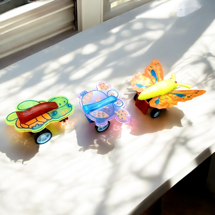 蝴蝶迴力車,萬聖節玩具